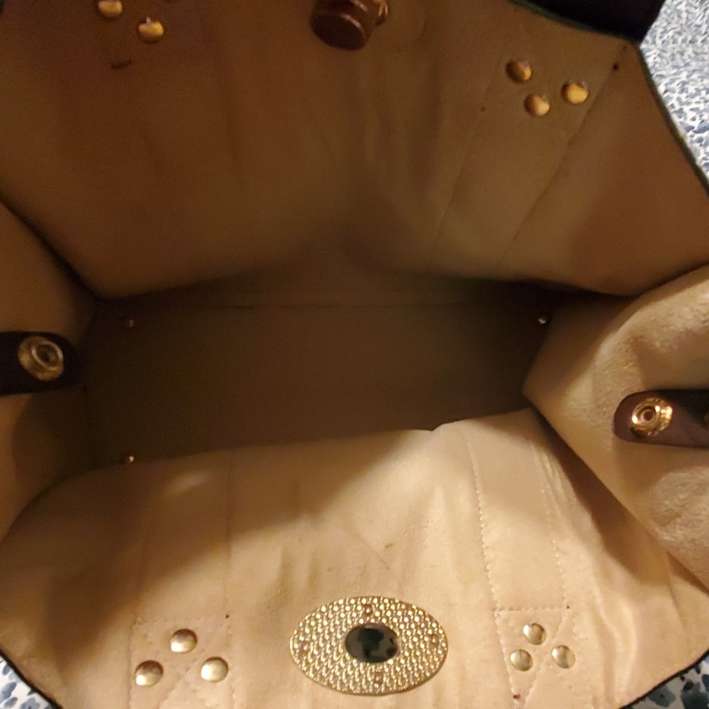 Satchel - Picture 3 of 4
